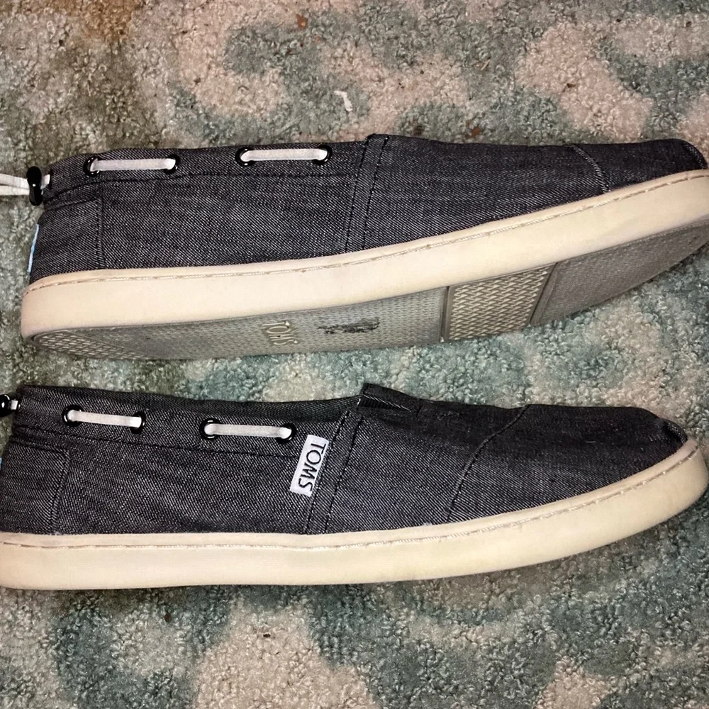 Toms shoes